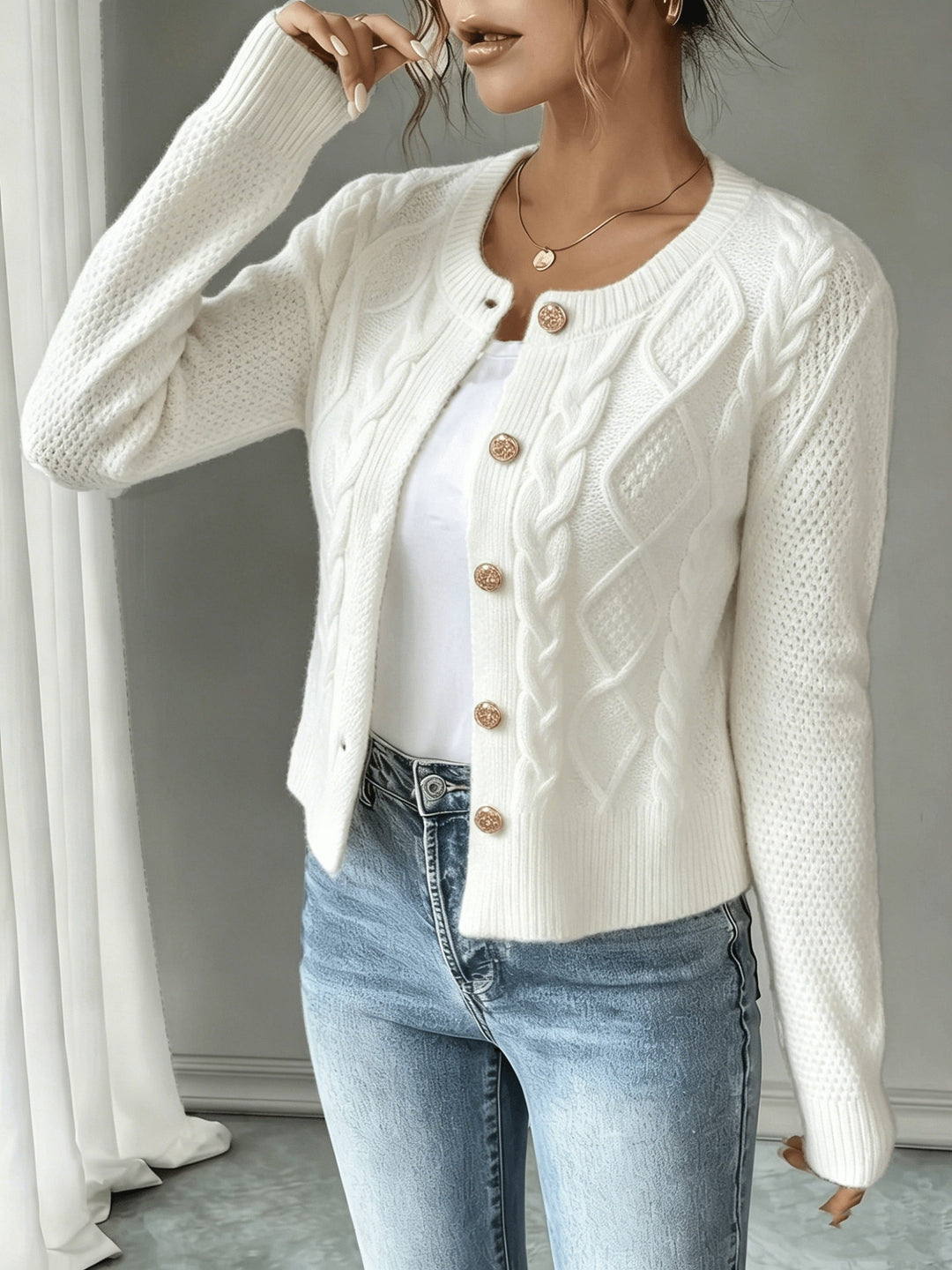 Eleanora | Kabelgebreide Knopen-Voorkant Cardigan