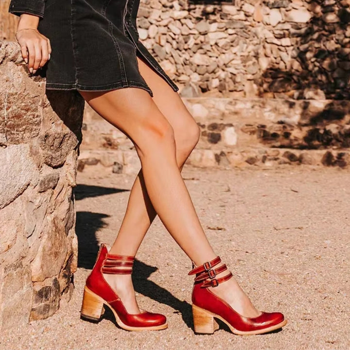 Zoë | Dames Schoenen Met Gespband En Blokhak