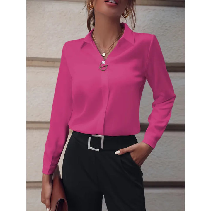 Violet | Damesblouse met puntkraag en siersluiting