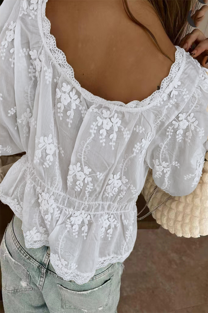 Sylvia | Luchtige Geborduurde Cardigan – Lichtgewicht & Transparante Stof