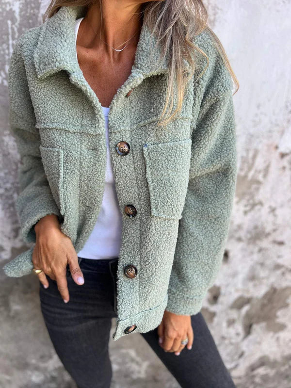 Zoe - Stijlvolle Korte Woljas met Revers