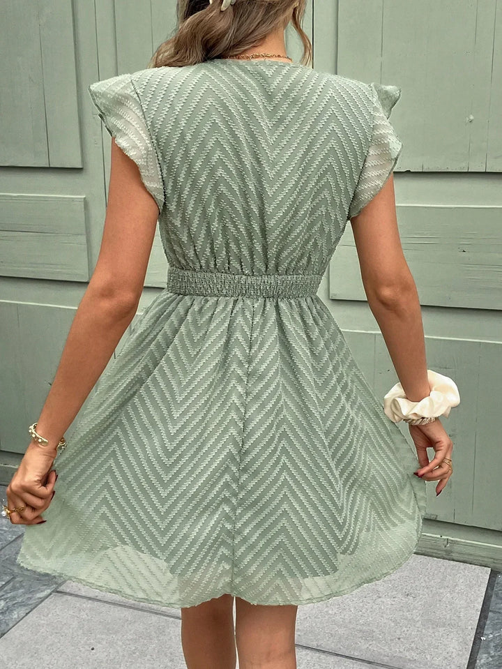 Zomerkleed met V-hals & Haakrand – Luchtig Korte Mouwen Kleed met Tailleband