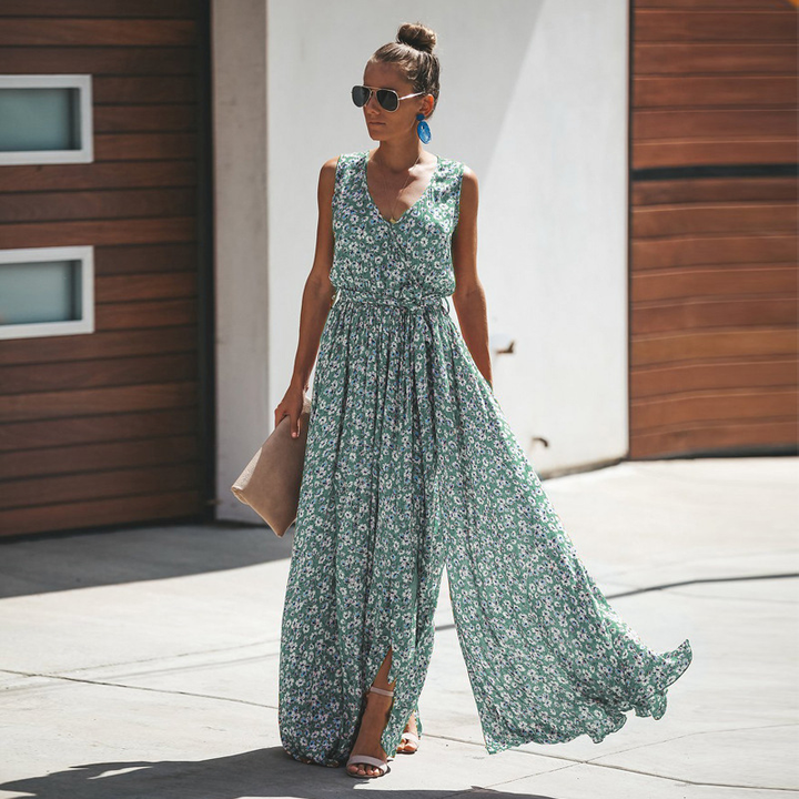 Mouwloze Maxijurk met Bloemenprint & Split – Zomerse & Elegante