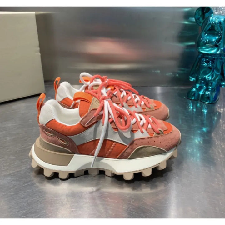 Tribe | Damessneakers met vetersluiting en profielzool