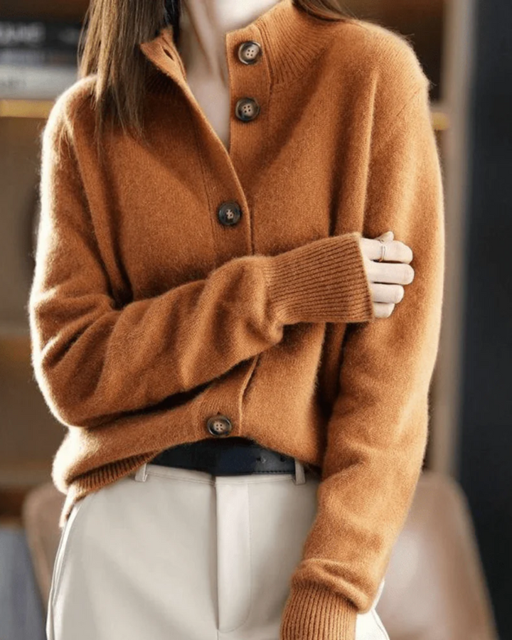 AMY – KLASSIEKE KNOPENCARDIGAN