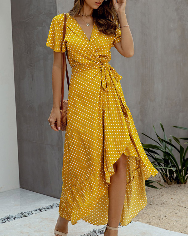 Gebloemd Wikkeljurk met V-hals & Ruffles – Zomerachtig & Elegant