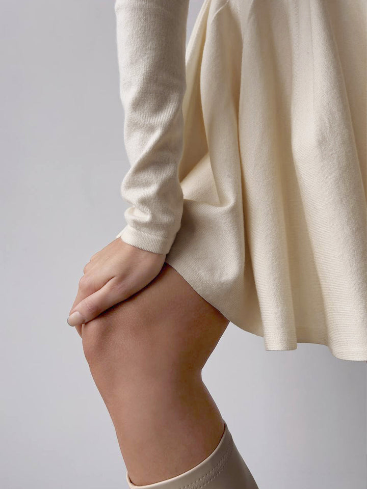 Alina | Elegante Dames Skaterjurk in Crème met Lange Mouwen