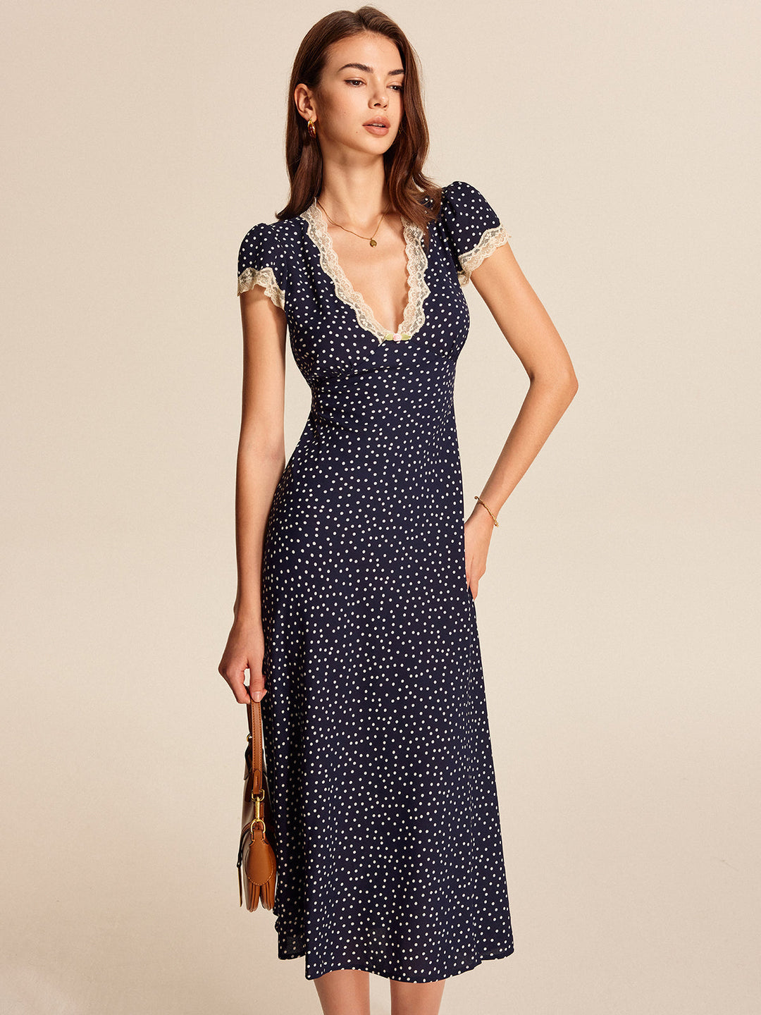 Casey | Polkadot Midi Jurk met Kant en Pofmouwen