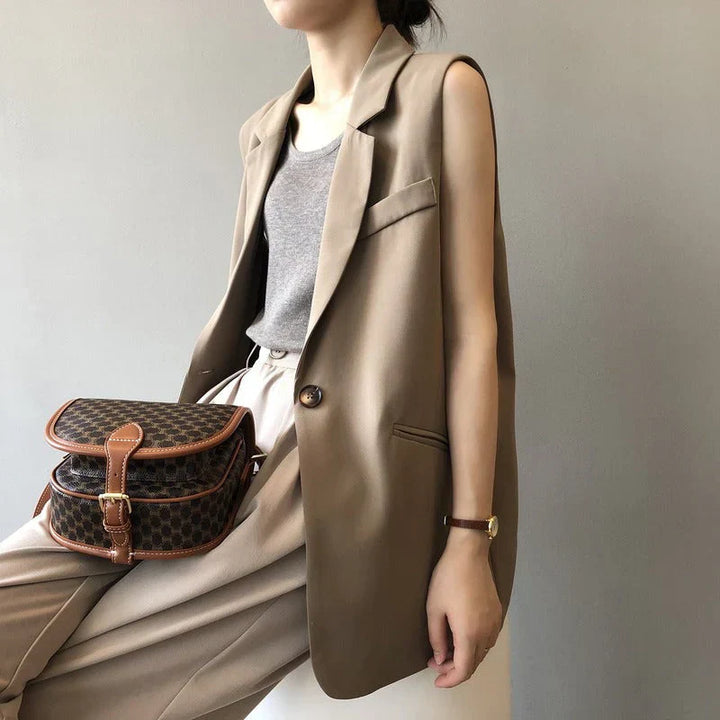 Silke | Beige Mouwloze Blazer