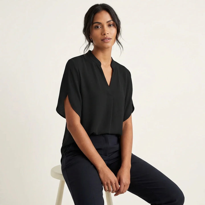 Luchtige dames zomer blouse met V-hals - Aurélie