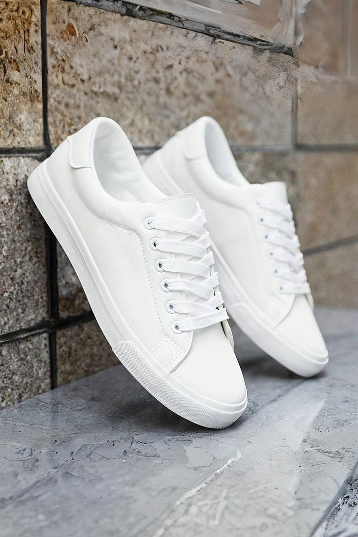 Witte Sneakers – Eenvoudige Elegantie en Veelzijdigheid