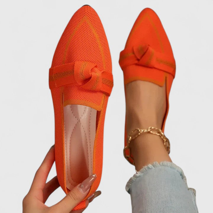 Bailey | Dames orthopedische loafers met puntige neus en knoopdetail