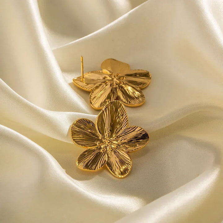 Juliette – Vintage Gouden Bloem Oorbellen