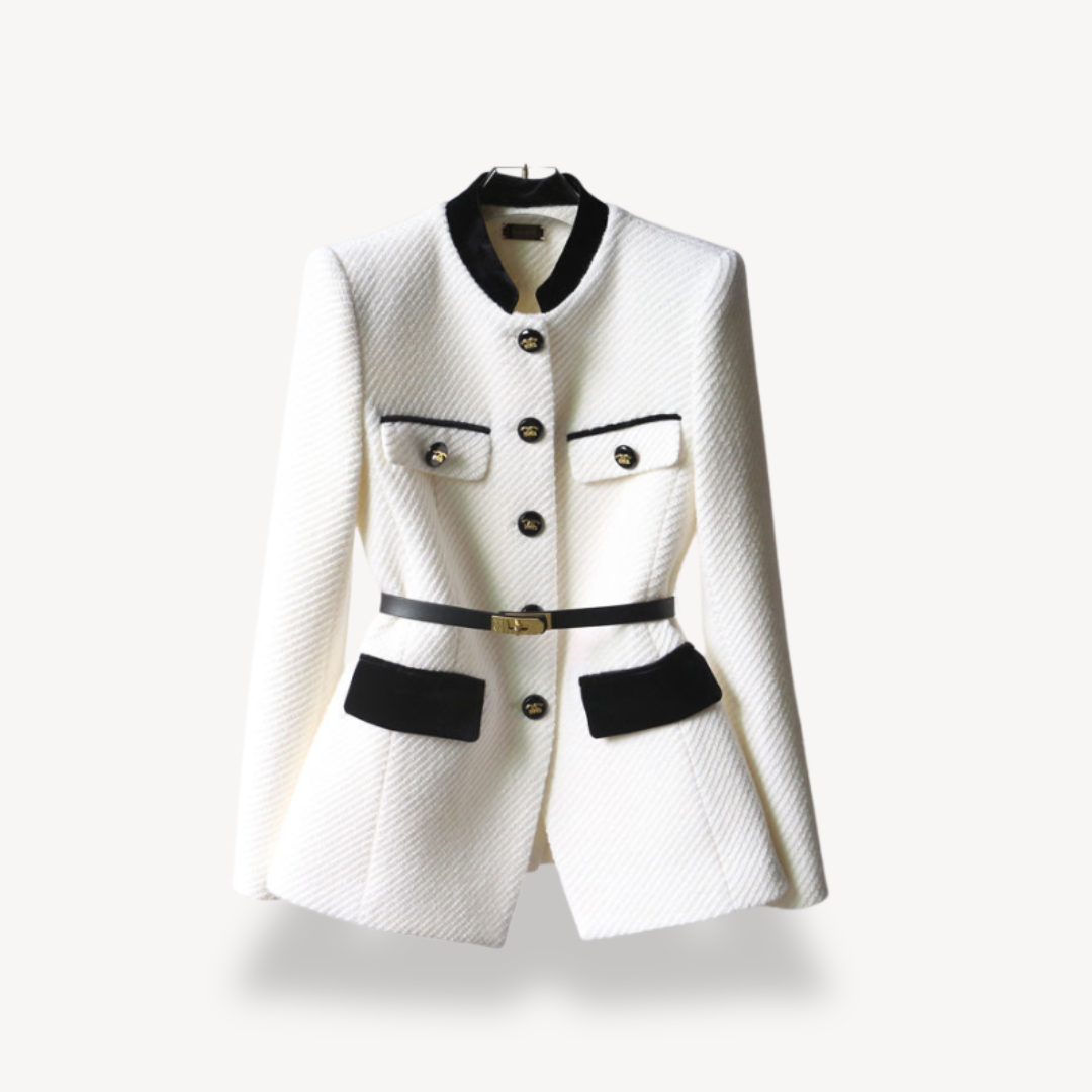 Chloe | Dames Tailored Blazer met Riem en Knopenstijl