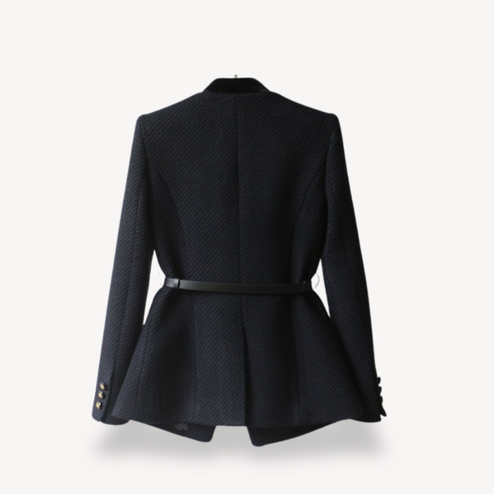 Chloe | Dames Tailored Blazer met Riem en Knopenstijl