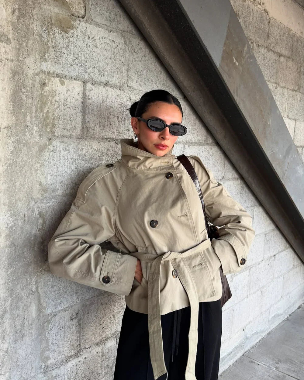 Veerle | Geknoopte High-Neck Poised Trench Coat