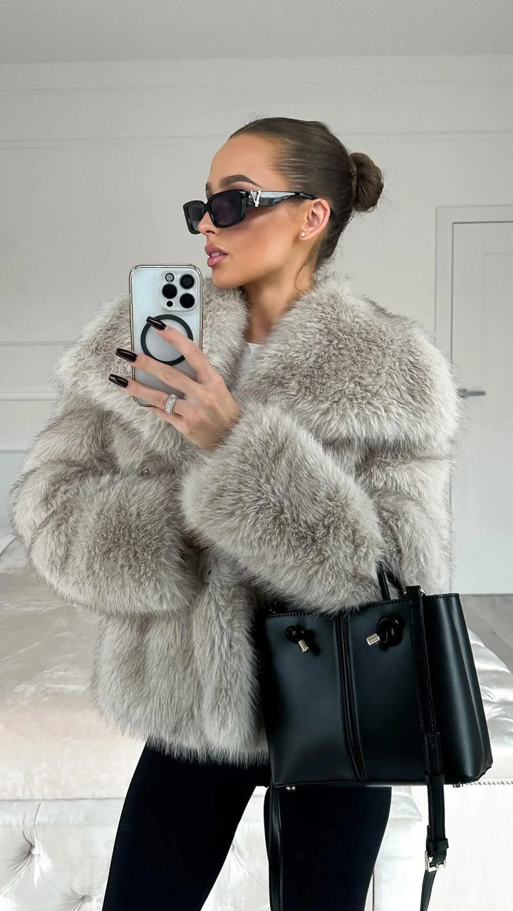 Elisabeth | Wrap Notch-Lapel Poised Coat