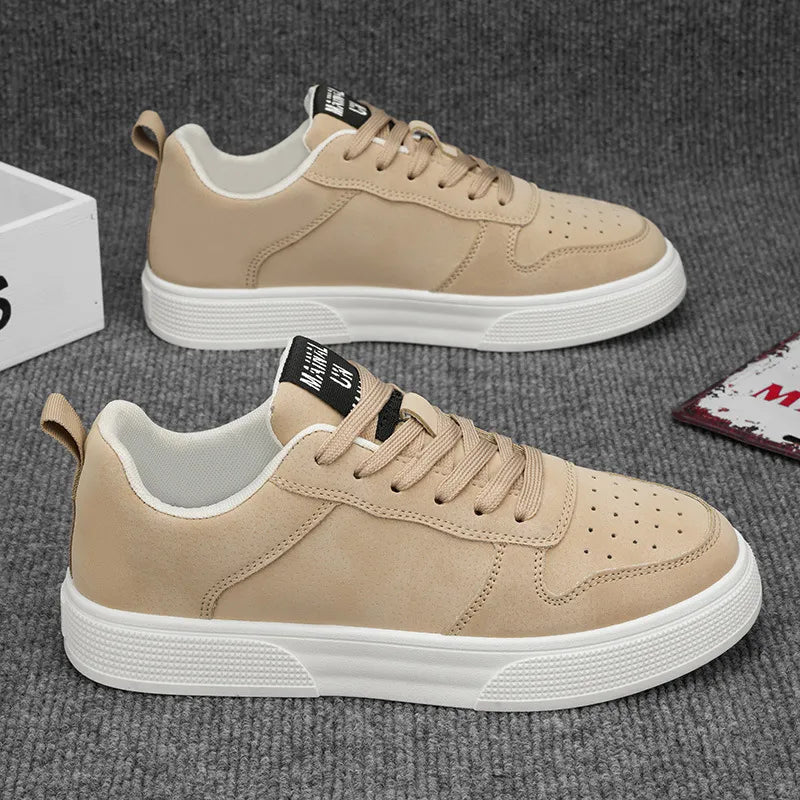 Henry | Dames sneakers met veters en geperforeerde neus