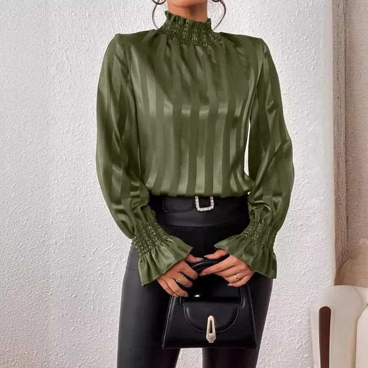Cisca | Damesblouse met opstaande kraag en volantmanchetten