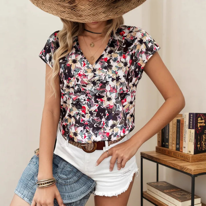 Penelope | Damestop met V-hals en bloemenprint