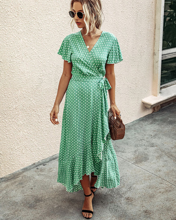 Gebloemd Wikkeljurk met V-hals & Ruffles – Zomerachtig & Elegant