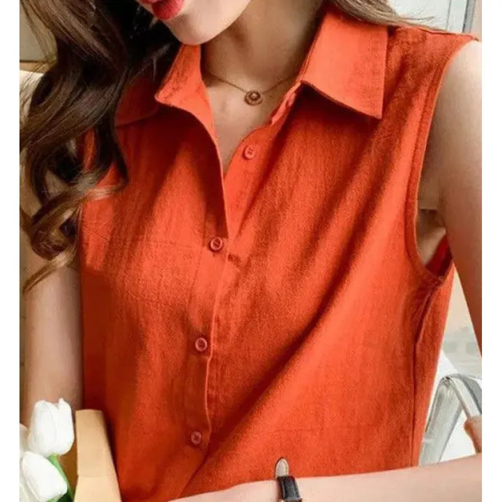 Adelaide | Damesblouse met puntkraag en knoopsluiting