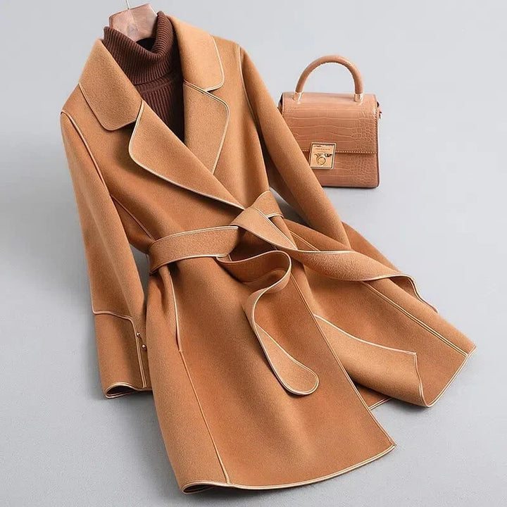 Muireann | Modieuze Trenchcoat met Ceintuur en Notch-Lapel
