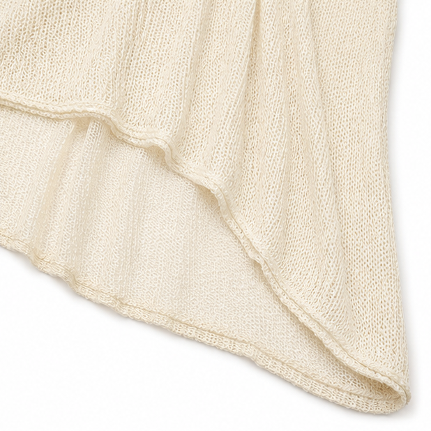 Solvera – Open Gebreide Batwing Top met Asymmetrische Zoom