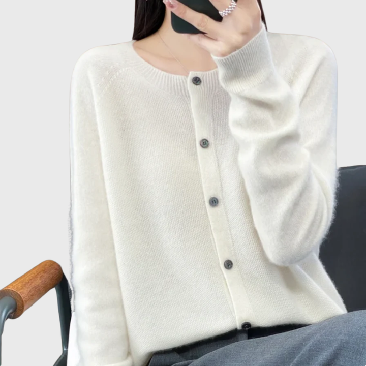 Valerie | Schone Knopen-Voorkant Cardigan